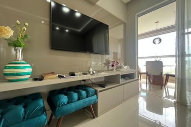 Apartamento &agrave; venda - 85m&sup2; - Meia Praia