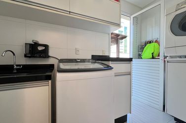 Apartamento &agrave; venda - 166m&sup2; - Meia Praia