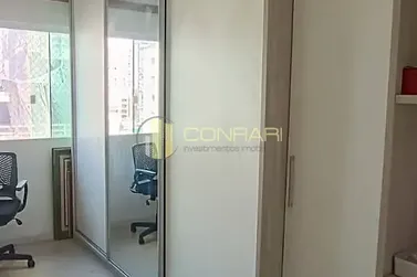 Apartamento &agrave; venda - 70m&sup2; - meia praia