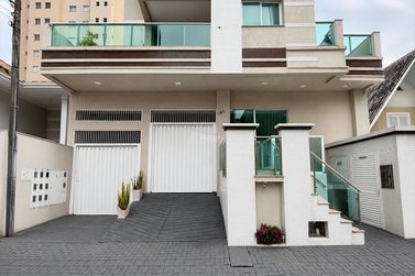 Apartamento &agrave; venda - 100m&sup2; - Centro
