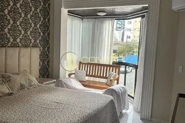Apartamento &agrave; venda - 126m&sup2; - Meia Praia