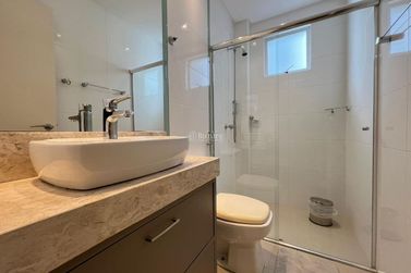 Apartamento &agrave; venda - 148m&sup2; - Meia Praia