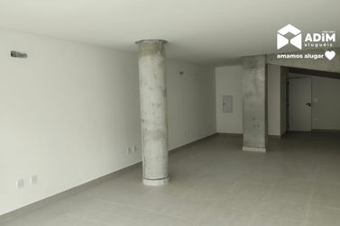 Sal&atilde;o Comercial para alugar - 65m&sup2; - Centro