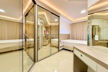 Apartamento &agrave; venda - 202m&sup2; - Meia Praia