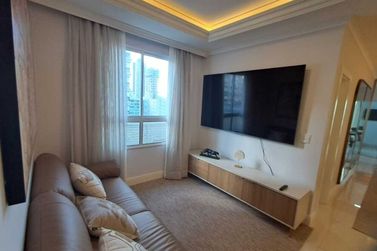 Apartamento &agrave; venda - 185m&sup2; - Meia Praia