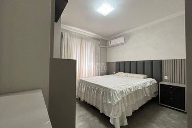 Apartamento &agrave; venda - Meia Praia