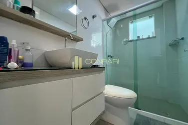 Apartamento &agrave; venda - 160m&sup2; - Meia Praia