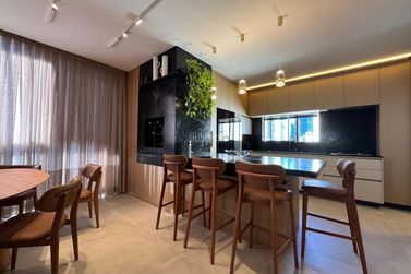 Apartamento &agrave; venda - 137m&sup2; - Centro