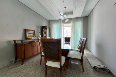 Apartamento &agrave; venda - 350m&sup2; - Meia Praia