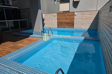 Apartamento &agrave; venda - 130m&sup2; - Meia Praia