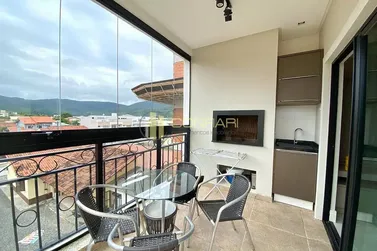 Apartamento para alugar - 110m&sup2; - pereque