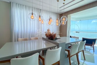 Apartamento &agrave; venda - 198m&sup2; - Meia Praia