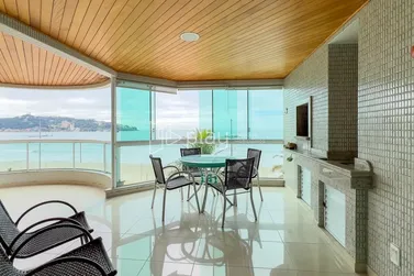 Apartamento &agrave; venda - 180m&sup2; - Centro