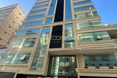Apartamento &agrave; venda - 140m&sup2; - Meia Praia