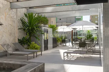 Apartamento &agrave; venda - 125m&sup2; - Meia Praia