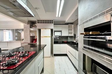 Apartamento para alugar - 162m&sup2; - Centro