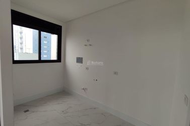 Apartamento &agrave; venda - 200m&sup2; - Centro