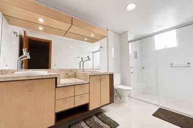Apartamento &agrave; venda - 212m&sup2; - Meia Praia