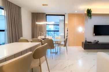 Apartamento &agrave; venda - 114m&sup2; - Meia Praia