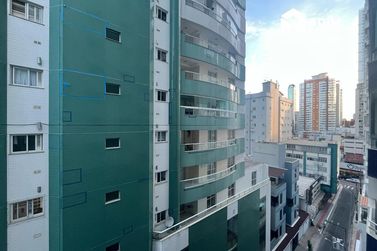 Apartamento para alugar - 140m&sup2; - Centro