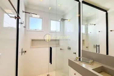 Apartamento &agrave; venda - 251m&sup2; - Meia Praia