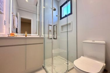 Apartamento &agrave; venda - 1382m&sup2; - Meia Praia