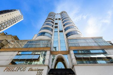 Apartamento &agrave; venda - 108m&sup2; - Centro
