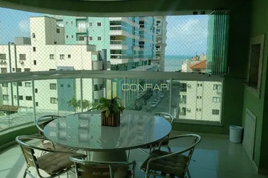 Apartamento &agrave; venda - 174m&sup2; - Meia Praia