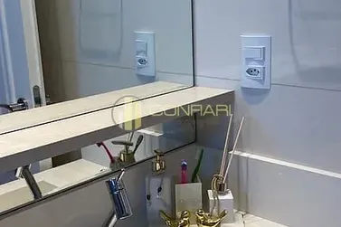 Apartamento &agrave; venda - 190m&sup2; - Meia Praia
