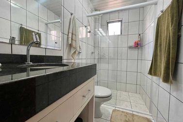 Apartamento &agrave; venda - 140m&sup2; - Meia Praia
