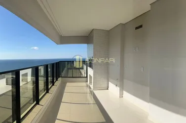 Apartamento &agrave; venda - 183m&sup2; - Meia Praia