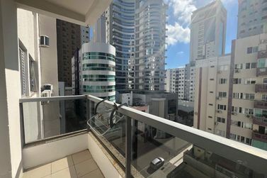 Apartamento para alugar - 55m&sup2; - Centro