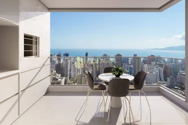 Apartamento &agrave; venda - 102m&sup2; - Meia Praia