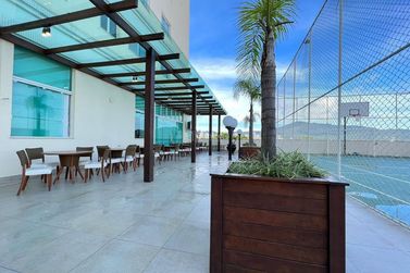 Apartamento &agrave; venda - 135m&sup2; - Meia Praia