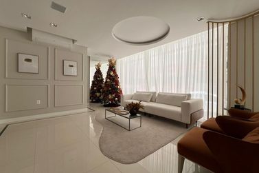 Apartamento &agrave; venda - 213m&sup2; - Meia Praia