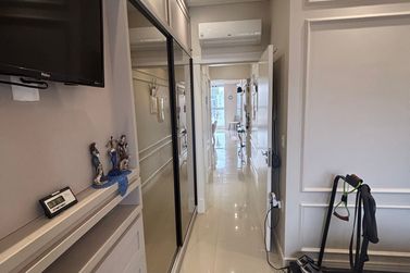 Apartamento &agrave; venda - 95m&sup2; - Meia Praia