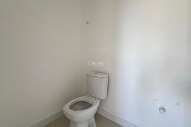 Apartamento &agrave; venda - 180m&sup2; - Meia Praia