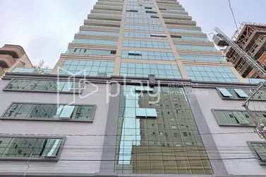 Apartamento &agrave; venda - 145m&sup2; - Meia Praia