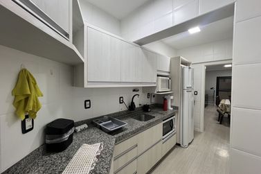 Apartamento &agrave; venda - 115m&sup2; - Meia Praia