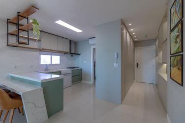 Apartamento &agrave; venda - 148m&sup2; - Meia Praia