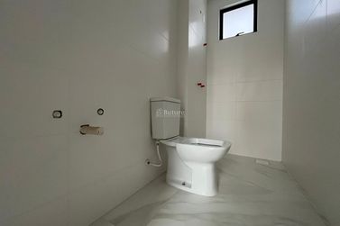 Apartamento &agrave; venda - 125m&sup2; - Meia Praia