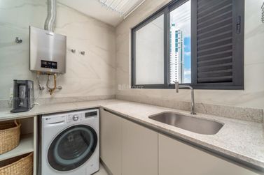 Apartamento &agrave; venda - 193m&sup2; - Barra Sul