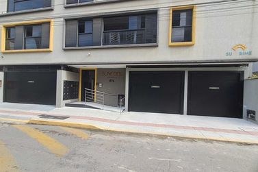 Apartamento &agrave; venda - 65m&sup2; - Meia Praia