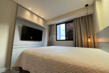 Apartamento &agrave; venda - Meia Praia