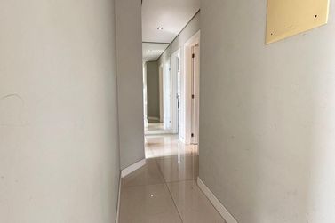 Apartamento &agrave; venda - 100m&sup2; - Meia Praia