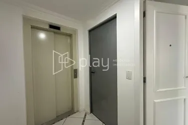 Apartamento &agrave; venda - 112m&sup2; - Meia Praia