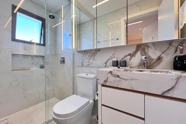 Apartamento &agrave; venda - 166m&sup2; - Meia Praia