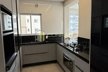 Apartamento &agrave; venda - 188m&sup2; - Meia Praia