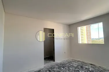 Apartamento &agrave; venda - 120m&sup2; - Meia praia