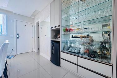 Apartamento &agrave; venda - 192m&sup2; - Centro